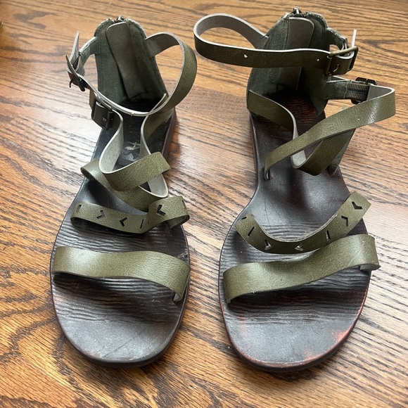Blowfish Shoes - Blowfish Strappy Sandal, Size 10